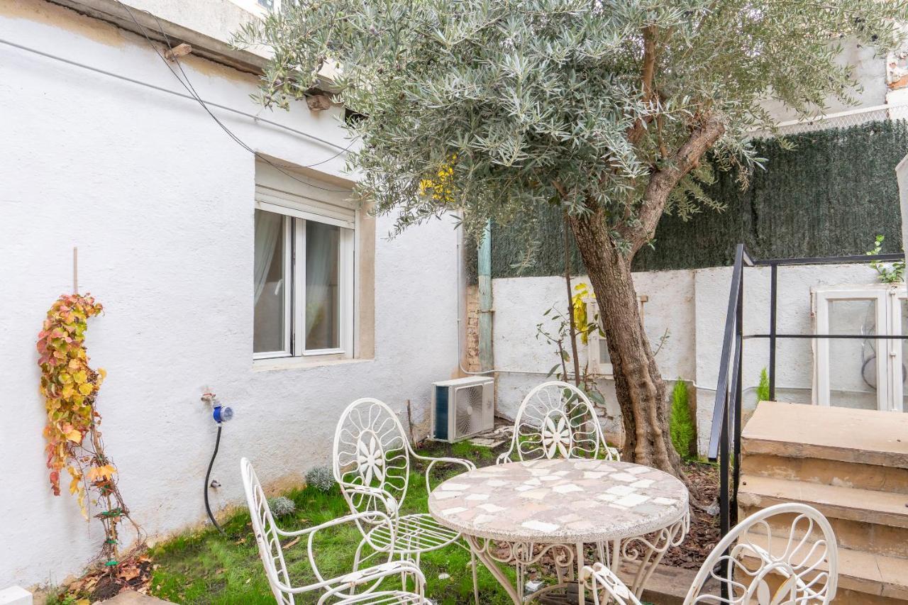 Independent Room Close To Ifema Y Aeropuertob Madrid Exterior foto